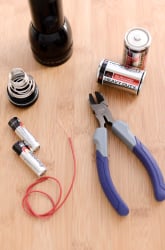 Complete Circuit: How Does a Flashlight Work?