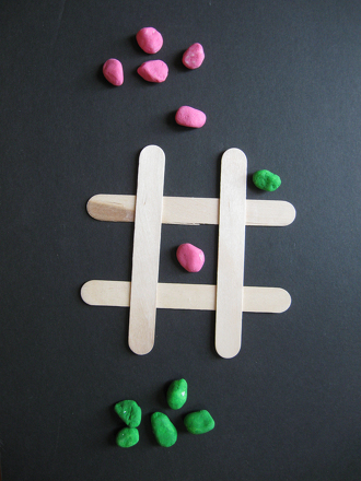 Popsicle Stick Tic-Tac-Toe