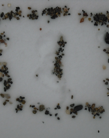 Play Snowball Hopscotch