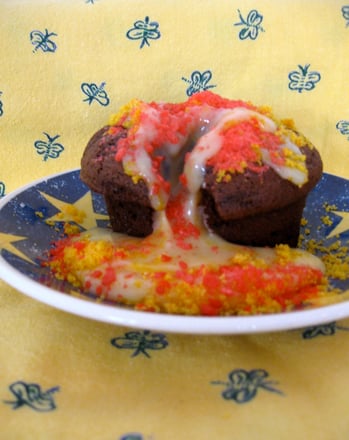 Bake Chocolate Volcano Cupcakes!