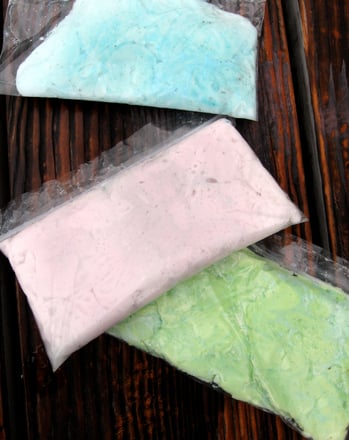 Gluep: Solid or Liquid?