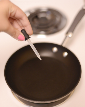 The Leidenfrost Effect: Making Water Dance on the Surface of a Hot Pan