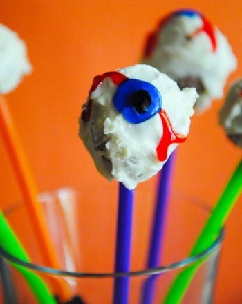 Halloween Eyeball Cake Pops